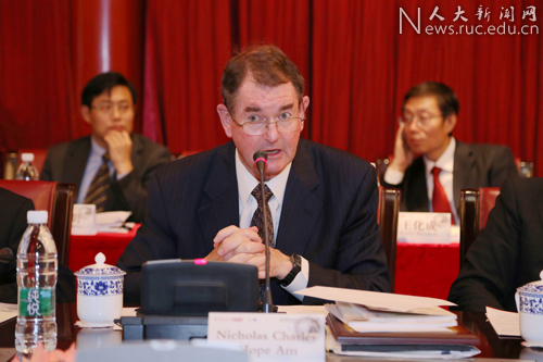 Nicholas Hope AM副本